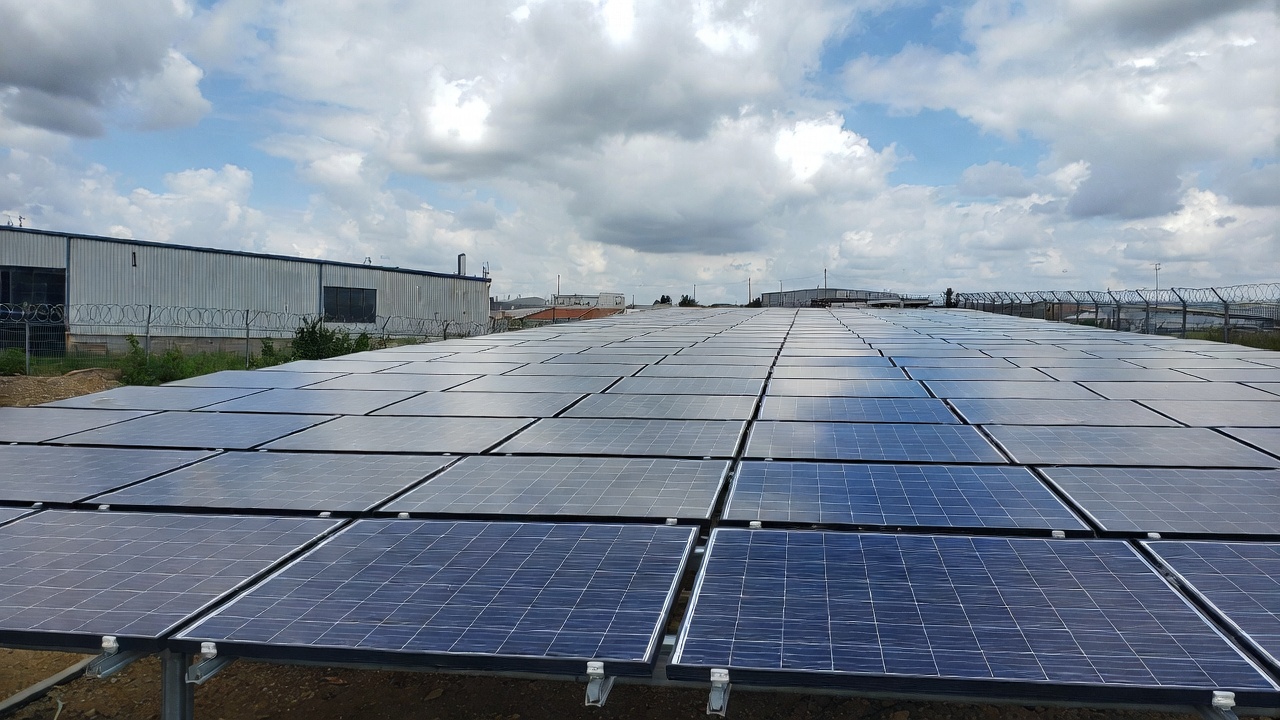 ติดตั้งระบบโซล่าเซลล์โรงงานผลิตชิ้นส่วนยานยนต์ ขนาด 100kW